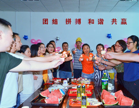 哈德勝生日會(huì) ‖ 因?yàn)橛心悴艜?huì)更精彩！